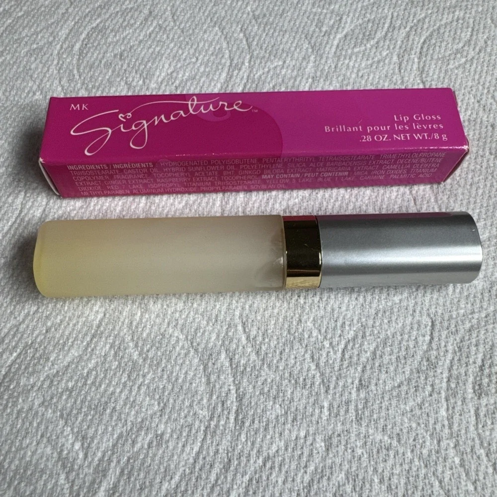 Mary Kay signature lip gloss NATURAL 3122 NIB